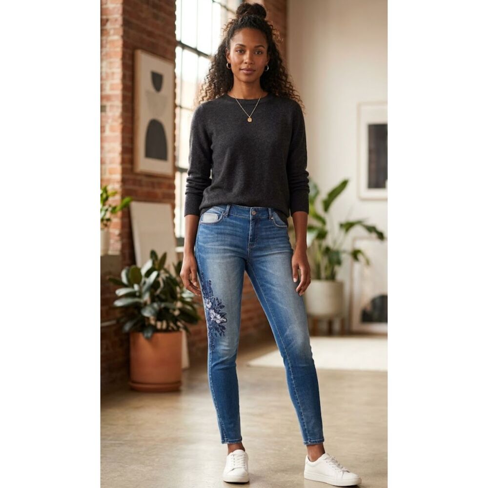 WHBM White House Black Market The Skinny Embroidered Crop Jeans Women's Size 2